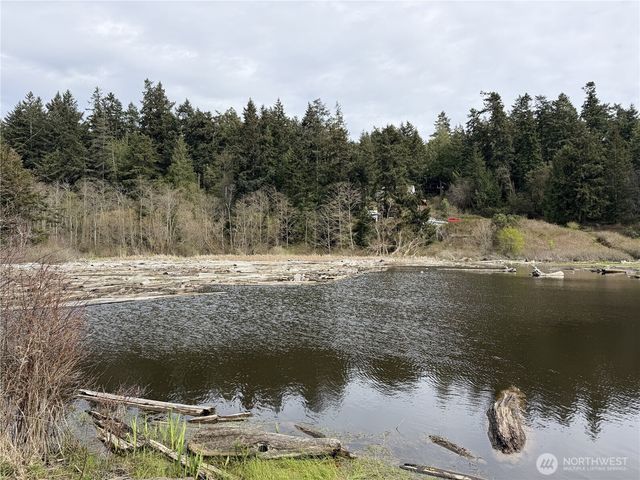 7670 Holiday Boulevard, Anacortes, WA 98221
