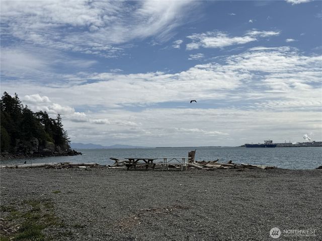 7670 Holiday Boulevard, Anacortes, WA 98221