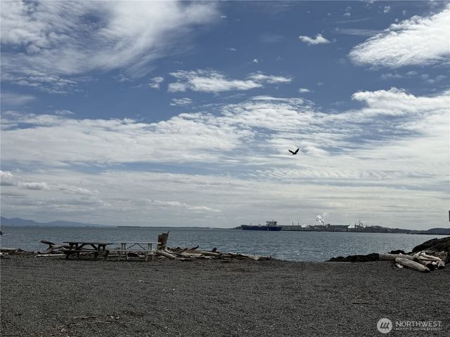 7670 Holiday Boulevard, Anacortes, WA 98221