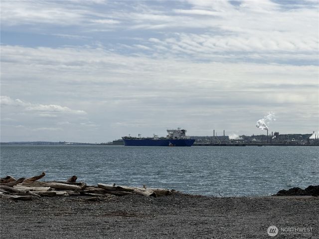 7670 Holiday Boulevard, Anacortes, WA 98221