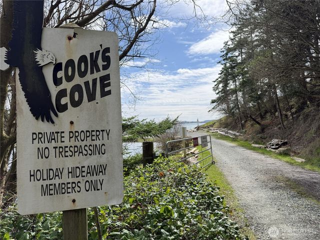 7670 Holiday Boulevard, Anacortes, WA 98221