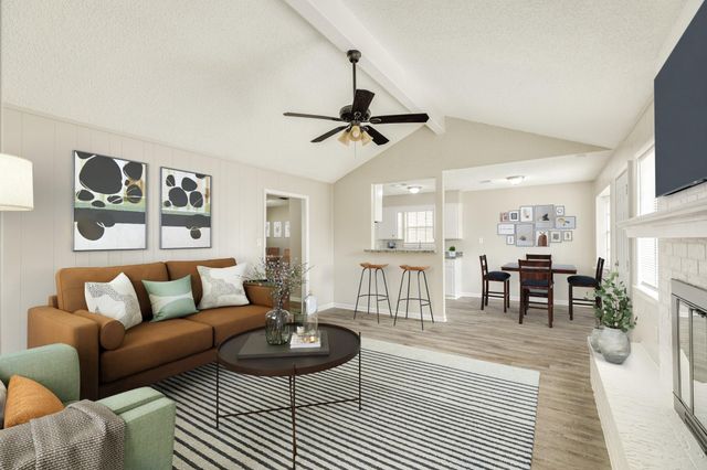 103 Honeysuckle Street, Lake Jackson, TX 77566