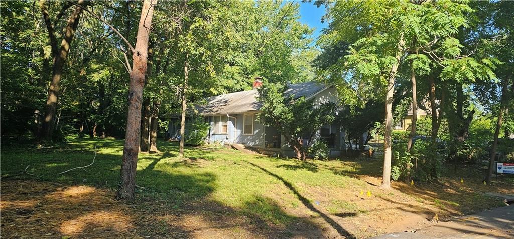 916 S Hocker Avenue, Independence, MO 64050