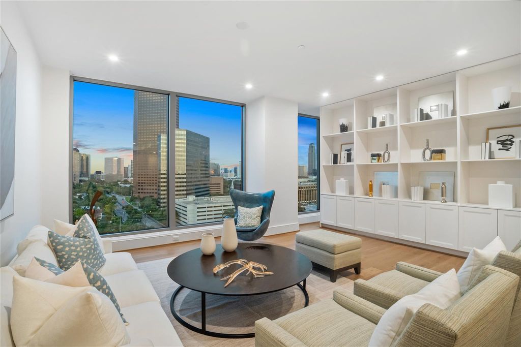 5656 San Felipe Street 1301, Houston, TX 77056