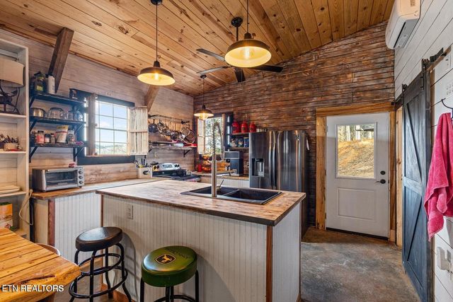 361365 County Road 38, Riceville, TN 37370
