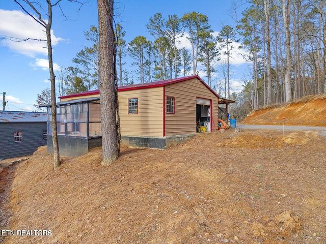 361365 County Road 38, Riceville, TN 37370
