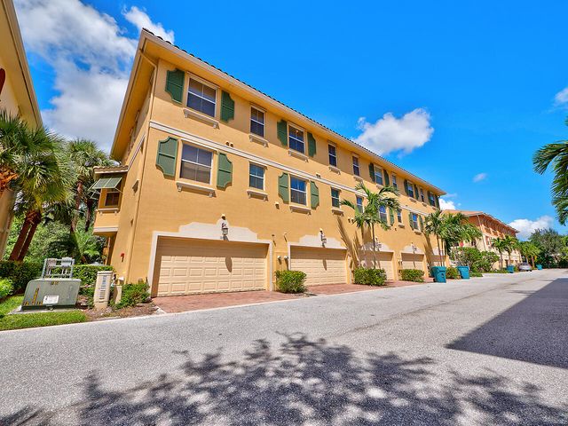 1859 Via, Boynton Beach, FL 33426