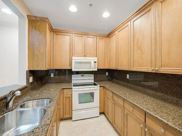 1859 Via, Boynton Beach, FL 33426