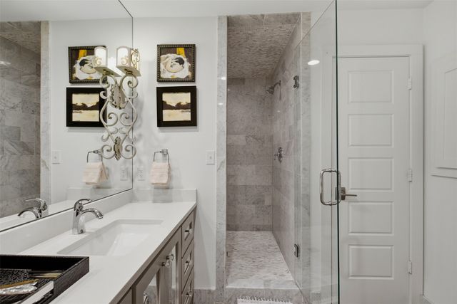 2303 Farrington Street 110, Dallas, TX 75207