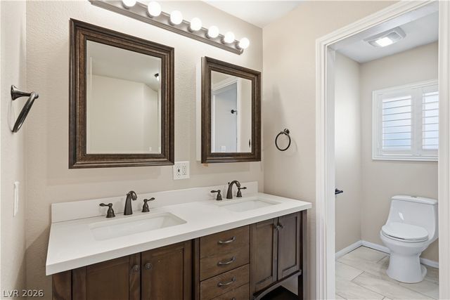 220 Candlelight Street, Las Vegas, NV 89145