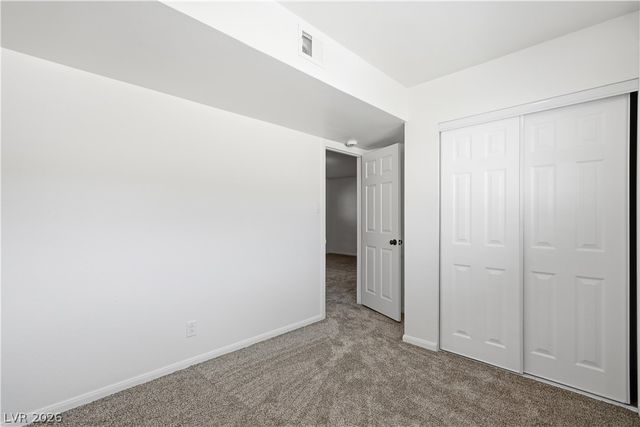 220 Candlelight Street, Las Vegas, NV 89145