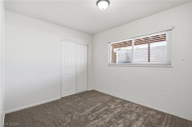 220 Candlelight Street, Las Vegas, NV 89145