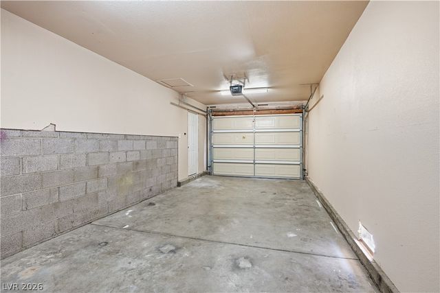 220 Candlelight Street, Las Vegas, NV 89145