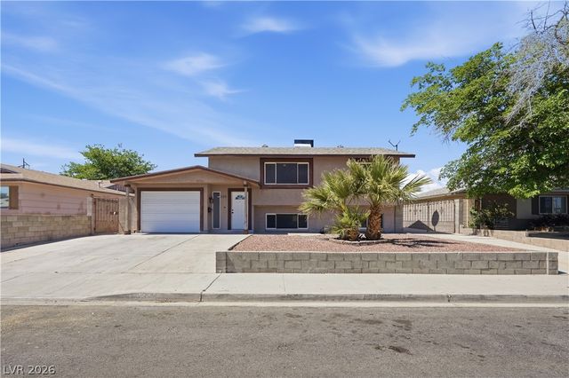 220 Candlelight Street, Las Vegas, NV 89145