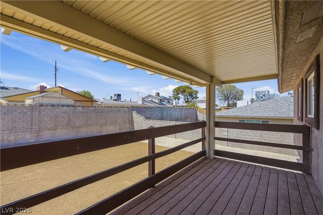 220 Candlelight Street, Las Vegas, NV 89145