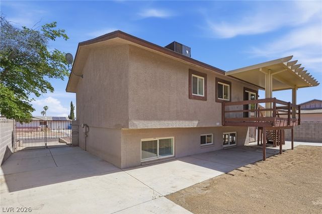 220 Candlelight Street, Las Vegas, NV 89145