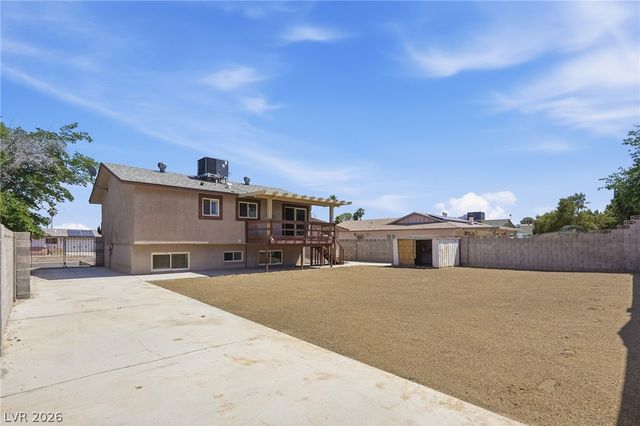 220 Candlelight Street, Las Vegas, NV 89145