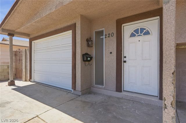 220 Candlelight Street, Las Vegas, NV 89145