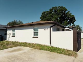6317 S ROBERTS AVENUE A, Tampa, FL 33616