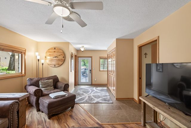 9551 Riverview Road, Eden Prairie, MN 55347