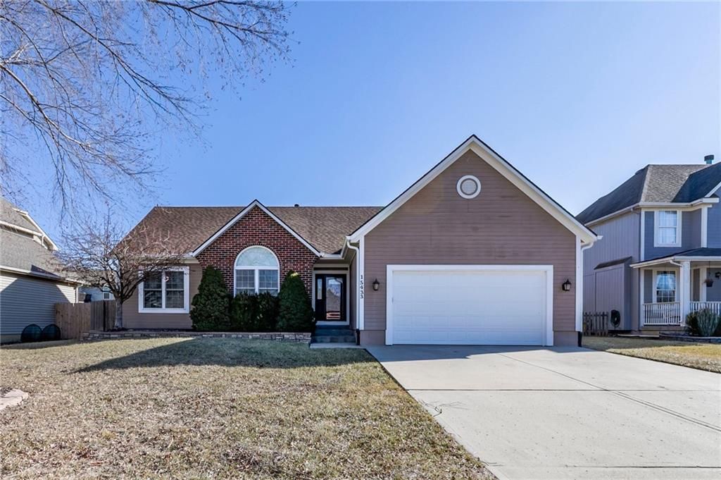 15433 S Dice Lane, Olathe, KS 66062