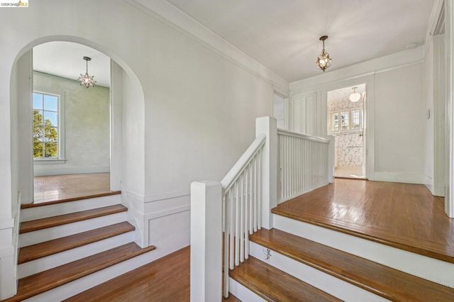 618 Boulevard Way, Piedmont, CA 94610