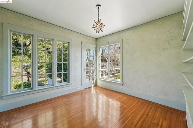 618 Boulevard Way, Piedmont, CA 94610