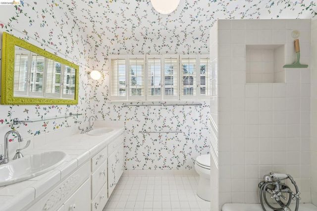 618 Boulevard Way, Piedmont, CA 94610