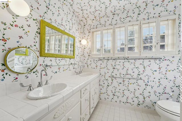 618 Boulevard Way, Piedmont, CA 94610