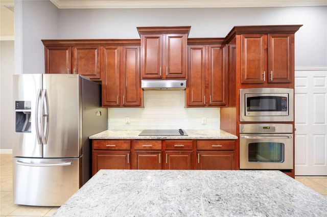 6743 Honeycrest Lane, Spring, TX 77389