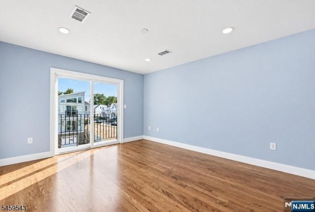 23 Edwin Place, Newark, NJ 07112