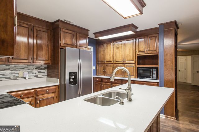 1285 Lynn Drive, Waycross, GA 31501