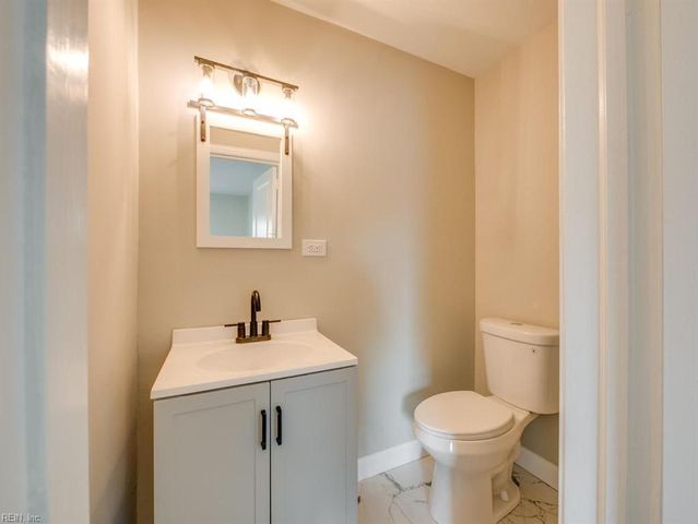 915 Jackson DR, Williamsburg, VA 23185