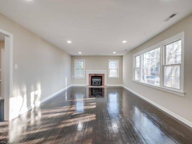 915 Jackson DR, Williamsburg, VA 23185