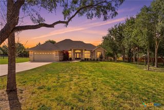 123 Tomahawk Trail, Seguin, TX 78155