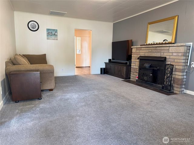 322 S Diamond Street, Centralia, WA 98531