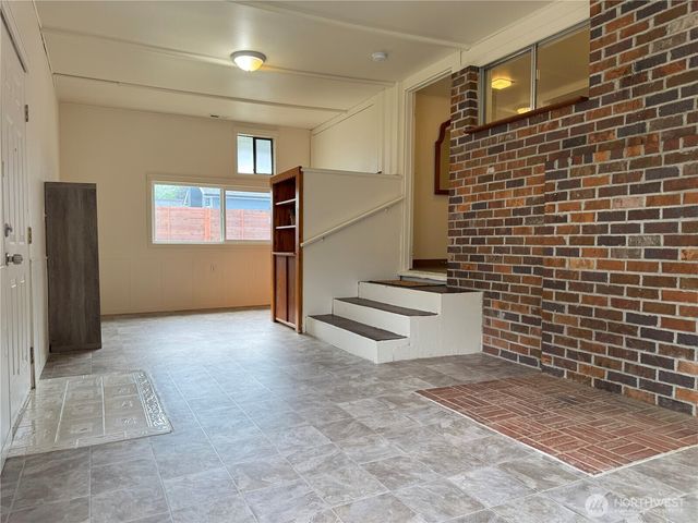 322 S Diamond Street, Centralia, WA 98531