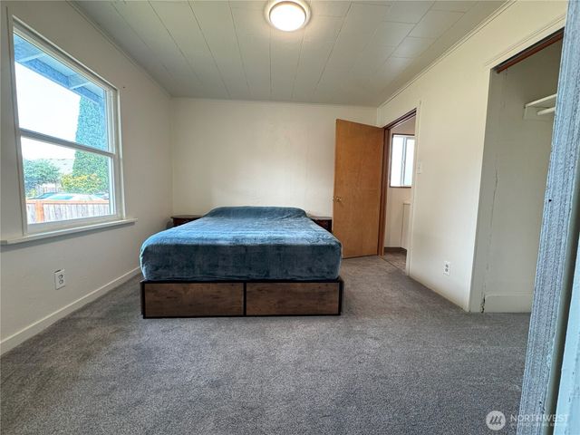 322 S Diamond Street, Centralia, WA 98531