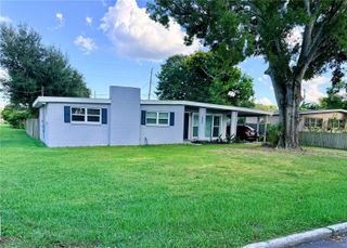 1604 CRYSTAL COURT E, Lakeland, FL 33801