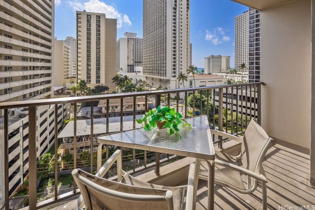 229 Paoakalani Avenue 906, Honolulu, HI 96815