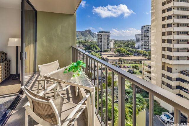 229 Paoakalani Avenue 906, Honolulu, HI 96815