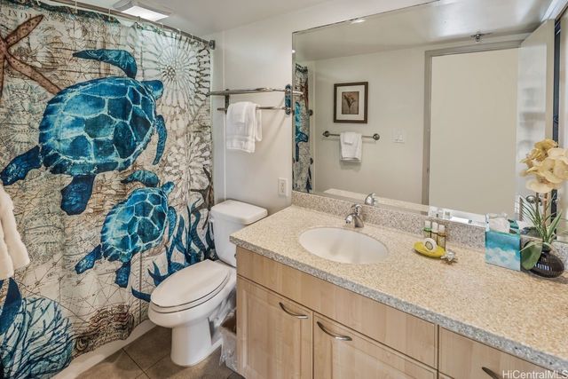 229 Paoakalani Avenue 906, Honolulu, HI 96815