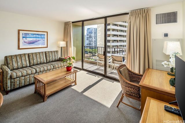 229 Paoakalani Avenue 906, Honolulu, HI 96815