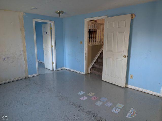 4117 Luxembourg Circle E, Indianapolis, IN 46228