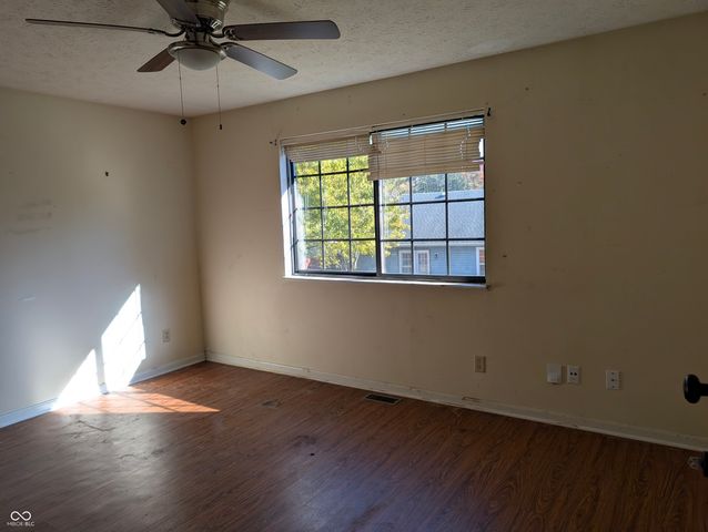 4117 Luxembourg Circle E, Indianapolis, IN 46228