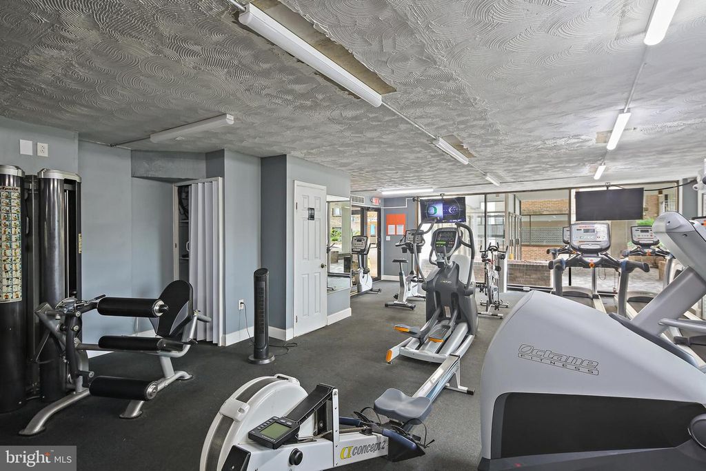 1836 METZEROTT RD #1604, Hyattsville, MD 20783
