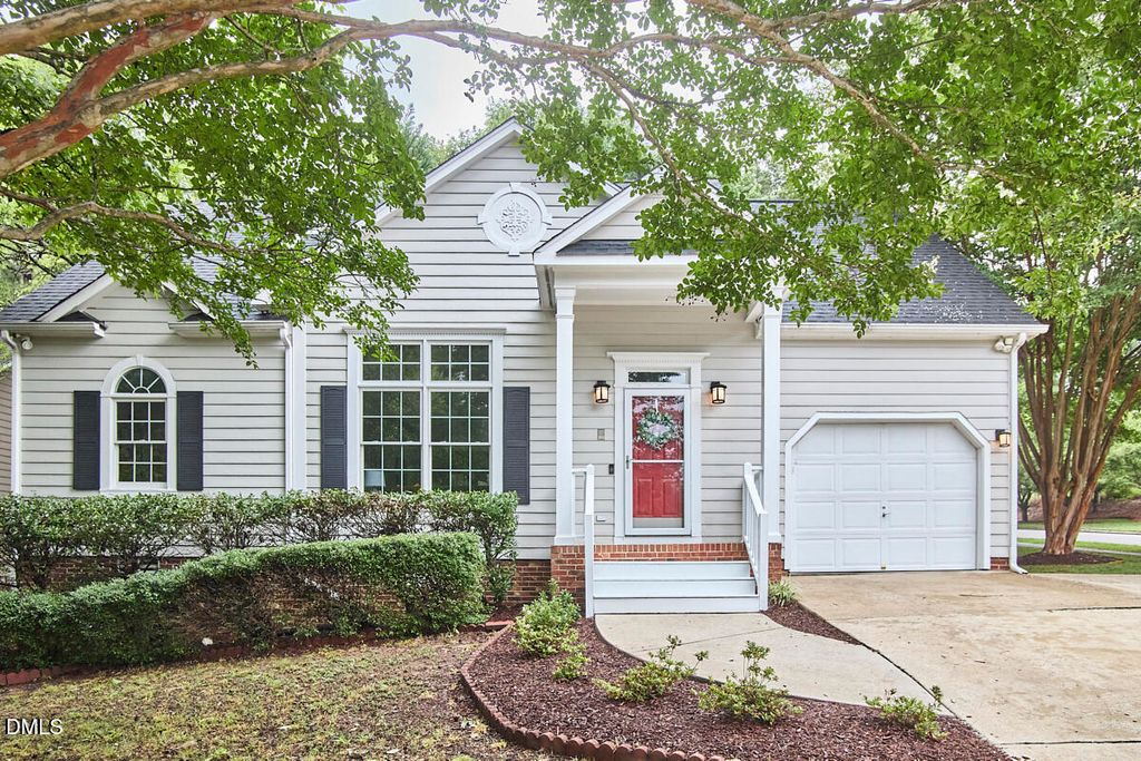 2 Creeks Edge Court, Durham, NC 27713
