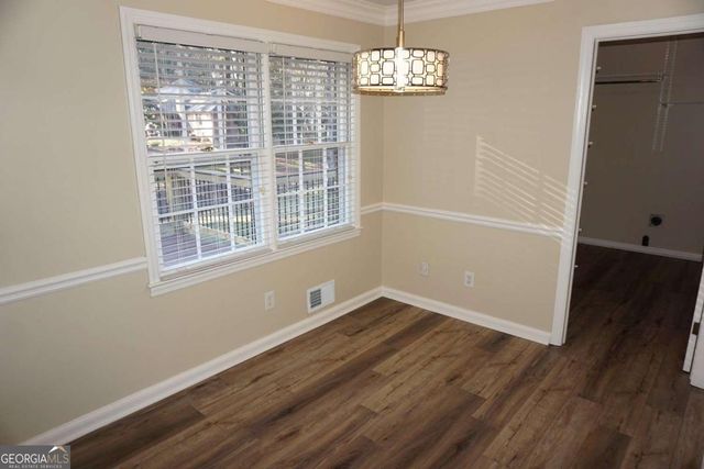 1140 Falstaff Drive, Roswell, GA 30076