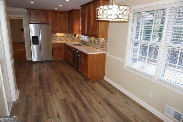 1140 Falstaff Drive, Roswell, GA 30076