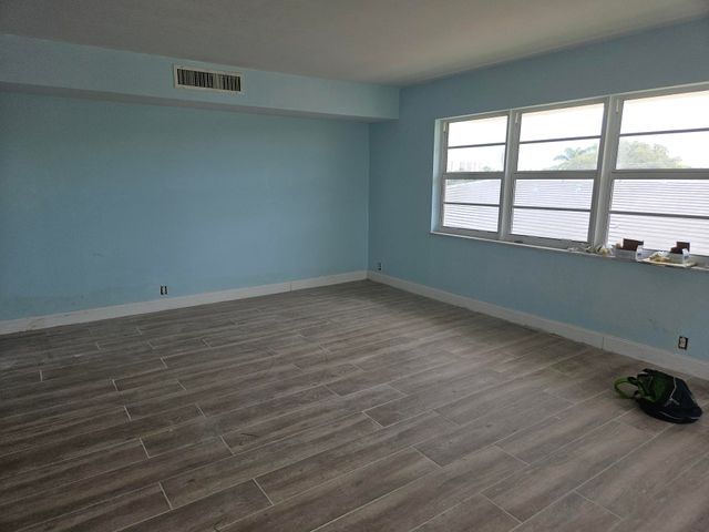 2500 NE 48TH Lane 301, Fort Lauderdale, FL 33308